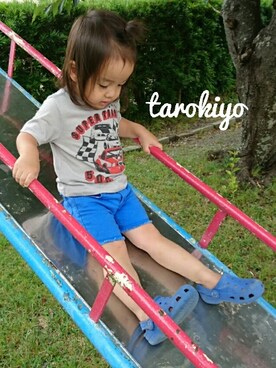 「GAP（ギャップ）のアイテム（Tシャツ/カットソー、グレー系）」を使った、tarokiyoさん（レディース）の夏コーディネート