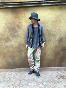 「DOUCAＬ'Ｓ（ドゥーカルス）のアイテム（その他シューズ）」を使った、今井としひろさん（メンズ・172cm）の春コーディネート