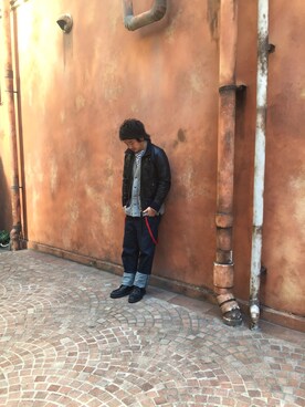 「アイテム（ライダースジャケット）」を使った、今井としひろさん（メンズ・172cm・30代）の冬コーディネート