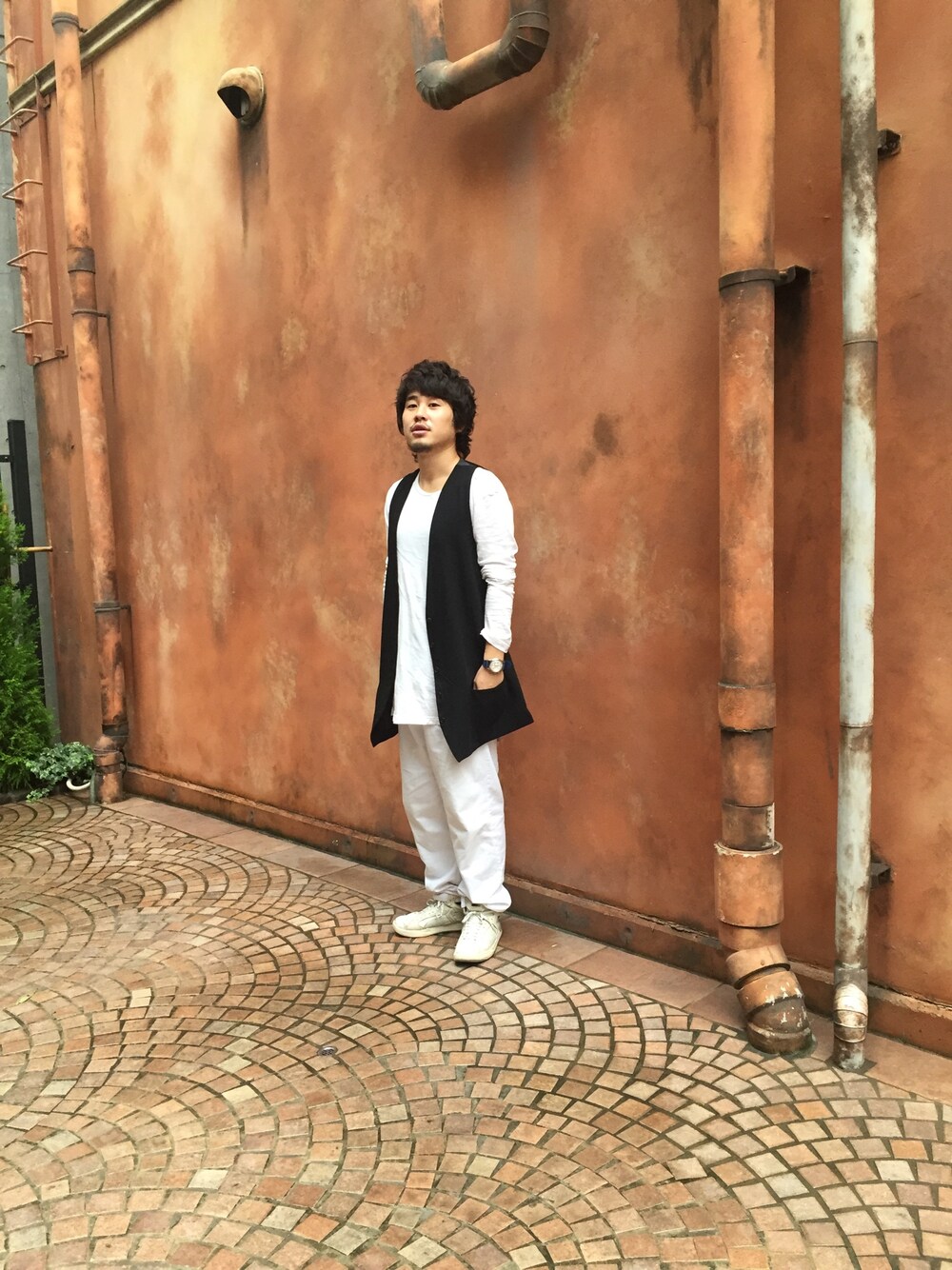 Ann DEMEULEMEESTERのベストを使った人気ファッションコーディネート