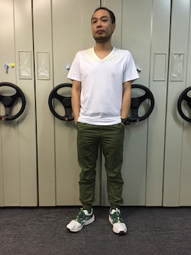 「initial（イニシャル）のアイテム（チノパンツ）」を使った、k1amさん（メンズ・168cm）の春コーディネート