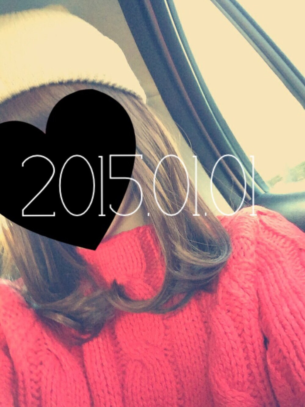 「紅白カラー2015、赤ニット、ニット帽、母のおさがり、2015年初WEAR」｜「NIKEの◆[ナイキ]NIKEプリモントリオールレーサーVNTG スニーカー（スニーカー、グレー系）」を使った、むっちょさん（レディース・154cm）の冬コーディネートの1枚目の写真
