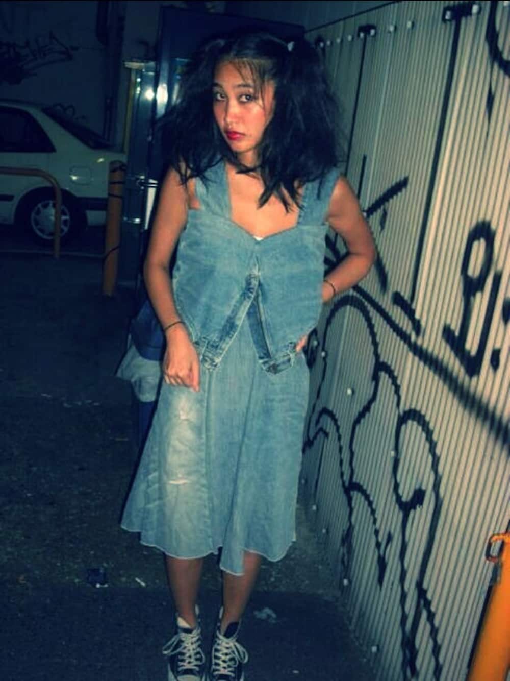 「denim、LEE、street、REMAKE」｜「SWIVEL SLUM DIVE！
DIVE！ITEM

REMAKE DENIM ONE PEACE✌️（ワンピース、ブルー系）」を使った、SWIVEL SLUM DIVEさん（レディース・165cm）の春コーディネートの1枚目の写真