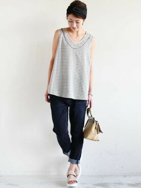 「デニムテーパード」｜BEAUTY&YOUTH オフィススタッフ 02さん（レディース・163cm）の冬コーディネート