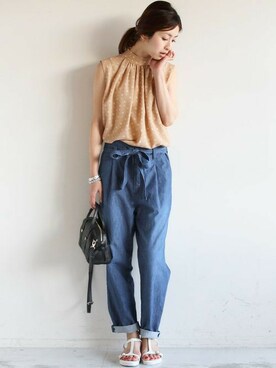 「ハイウエストデニム」｜BEAUTY&YOUTH オフィススタッフ 02さん（レディース・163cm）の春コーディネート