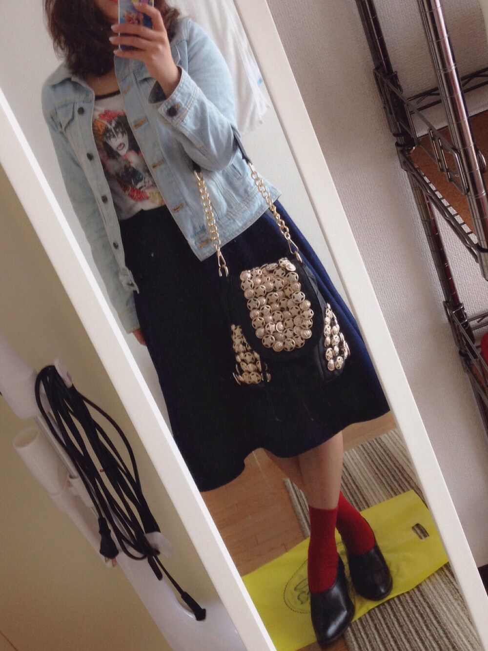 「WEGO、Gジャン、jouetie、EVRIS 、RESEXXY」｜「WEGOのKISS ラグランT（Tシャツ/カットソー、ホワイト系）」を使った、えりぼんさん（レディース・159cm）の春コーディネートの1枚目の写真