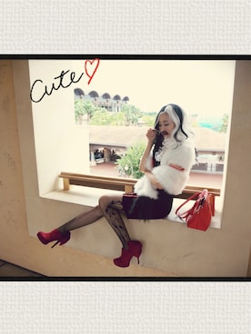 「アイテム（ブーティ、レッド系）」を使った、Runaさん（レディース・163cm）の秋コーディネート