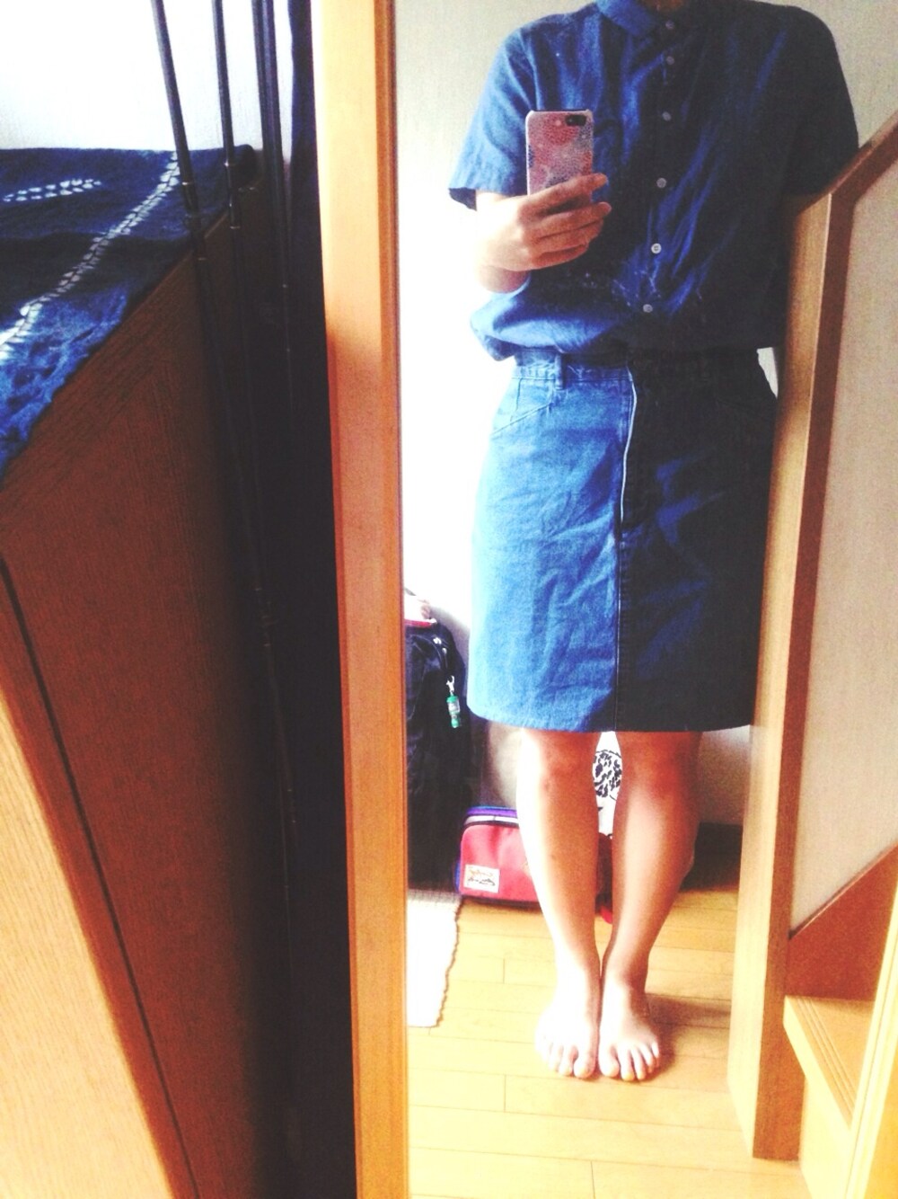 「珍しい服装、ネイビー」｜「mumokutekiの良い青色半袖シャツ（シャツ/ブラウス、ブルー系）」を使った、なっちゃんさん（レディース・160cm）の夏コーディネートの1枚目の写真