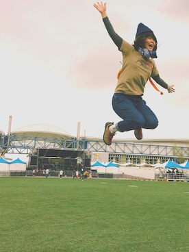 「アイテム（ボディバッグ/ウエストポーチ、グリーン系）」を使った、なっちゃんさん（レディース・160cm）の春コーディネート