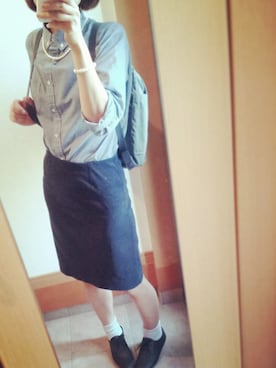 「アイテム（バックパック/リュック、ブルー系）」を使った、かおりさん（レディース・162cm）の秋コーディネート