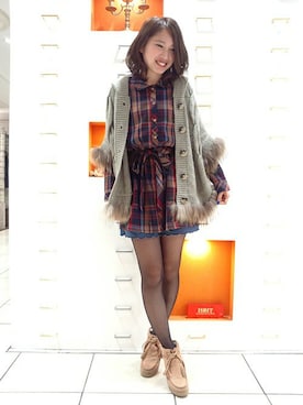 「チェックワンピース」｜「アイテム（ポンチョ）」を使った、saki さん（レディース・162cm）の秋コーディネート