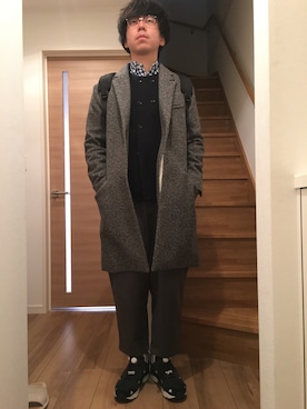 「TUKI（ツキ）のアイテム（その他パンツ、グレー系）」を使った、F.H.さん（メンズ・173cm）の冬コーディネート
