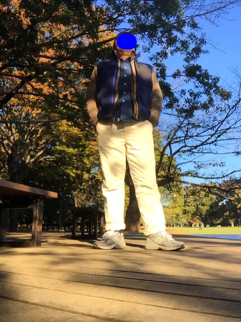 「秋のコーデ、パタゴニア、レトロX、ベターセーター、オアスロウ、ワンウォッシュデニム、フレンチワークパンツ、フレンチワーク、ニューバランス、m990」｜「patagoniaのアイテム（その他アウター、ブルー系）」を使った、Mさん（メンズ・168cm）の秋コーディネートの1枚目の写真