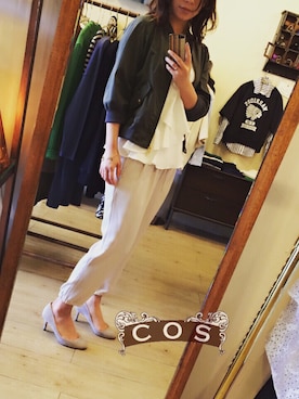 「mimi&roger（ミミアンドロジャー）のアイテム」を使った、cosさん（レディース・163cm）の春コーディネート