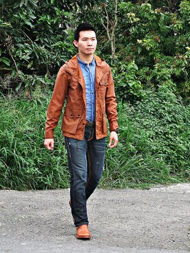 「PHIGVEL（フィグベル）のアイテム（ジャケット/アウター）」を使った、林雨辰さん（メンズ・176cm）の春コーディネート