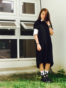 「monochrome」｜「アイテム（レインシューズ）」を使った、anさん（レディース・157cm）の冬コーディネート