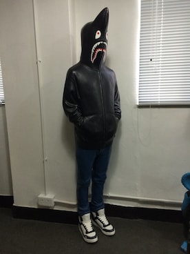 「Bape」｜「アイテム（カバーオール）」を使った、Kobe Chanさん（メンズ・170cm）の冬コーディネート