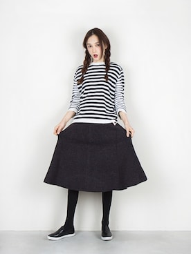 「ボーダーニット」｜「アイテム（スニーカー）」を使った、VONBRAUNさん（レディース・167cm）の冬コーディネート