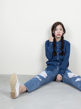 「ダンガリーシャツ」｜「アイテム（その他シューズ）」を使った、VONBRAUNさん（レディース・167cm）の春コーディネート
