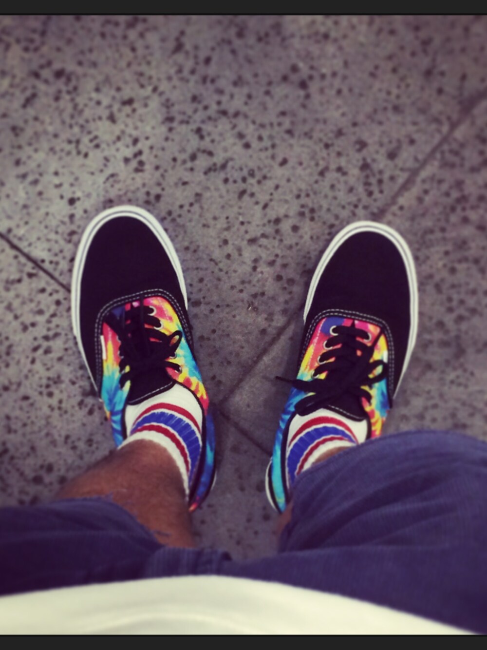 「VANS、tie-dye」｜「VANSのアイテム（スニーカー、その他）」を使った、Rickyさん（メンズ・171cm）の夏コーディネートの1枚目の写真
