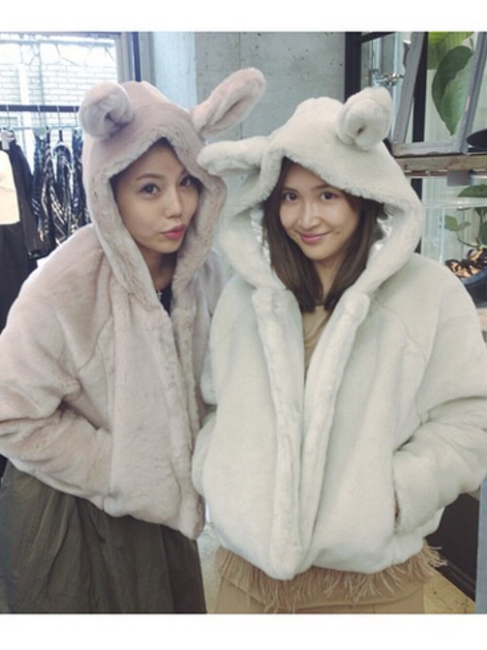 「honey mi honey、うさみみ、もこもこ」｜「HONEY MI HONEYのEar fur coat（ブルゾン、ピンク系）」を使った、まあさん（レディース・157cm）の秋コーディネートの1枚目の写真