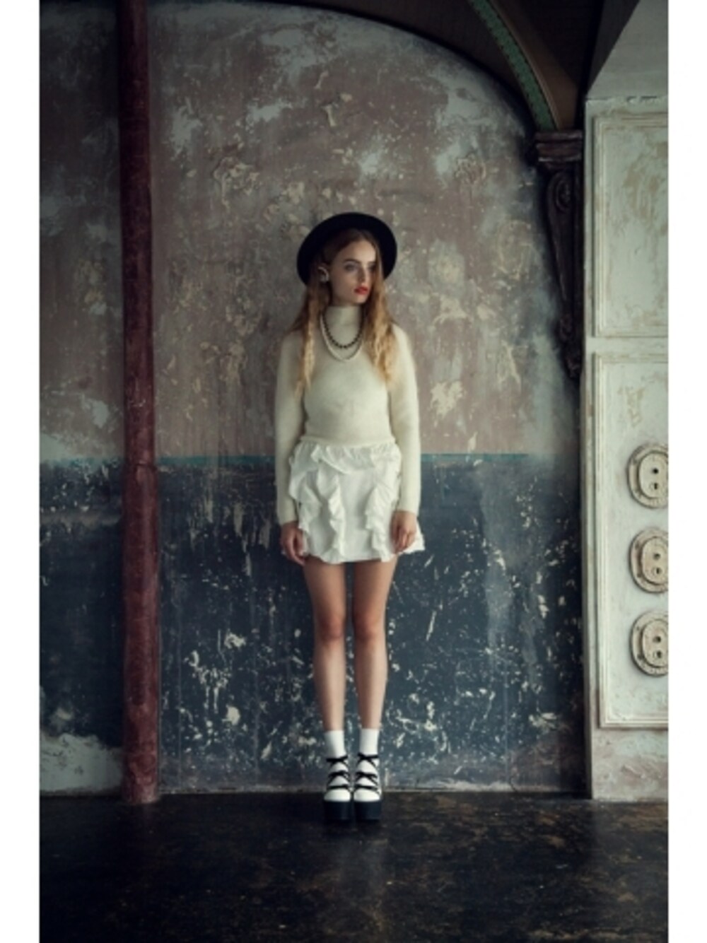 「honey mi honey」｜「HONEY MI HONEYのMohair knit onepiece（ワンピース、ホワイト系）」を使った、まあさん（レディース・157cm）の冬コーディネートの1枚目の写真