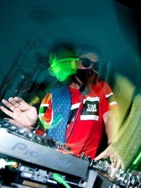 「CREPEMAN」｜DJ Mykal a.k.a.林哲儀さん（メンズ・174cm）の夏コーディネート