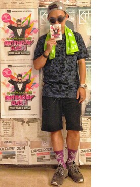 「REMIX（リミックス）のアイテム」を使った、DJ Mykal a.k.a.林哲儀さん（メンズ・174cm）の夏コーディネート