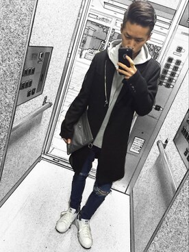 「アイテム（クラッチバッグ、グレー系）」を使った、REIさん（メンズ・163cm）の冬コーディネート