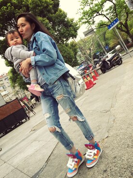 「アイテム（バックパック/リュック、シルバー系）」を使った、bobo127さん（レディース・160cm）の春コーディネート