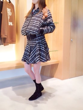 「Onitsuka Tiger × ANDREA POMPILIO（オニツカタイガーアンドレアポンピリオ）のアイテム（スカート）」を使った、makico:)さん（レディース・163cm）の秋コーディネート