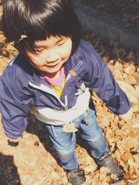 「アイテム（マウンテンパーカー、ブルー系）」を使った、朔さん（キッズ・100cm）の冬コーディネート