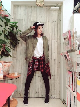 「ENVYM（アンビー）のアイテム（ブルゾン）」を使った、えみさんぽさん（レディース・157cm）の春コーディネート