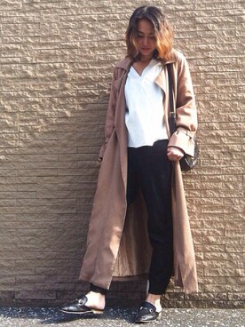 「スリッパ」｜「アイテム（トレンチコート）」を使った、AZUさん（レディース・161cm）の秋コーディネート