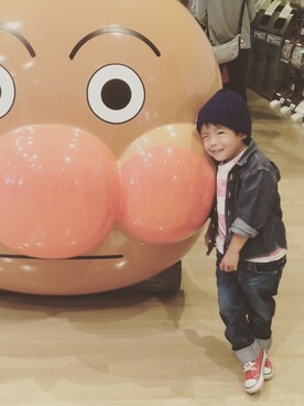 「babyGAP（babyGAP）のアイテム（Tシャツ/カットソー、レッド系）」を使った、junjunさん（キッズ）の秋コーディネート