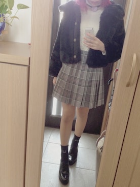 「アイテム（アクセサリー、パープル系）」を使った、Manaさん（レディース・160cm）の冬コーディネート