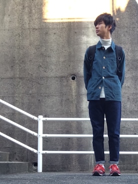 「靴下チラ見せ」｜「アイテム（カバーオール）」を使った、kokさん（メンズ・166cm）の冬コーディネート