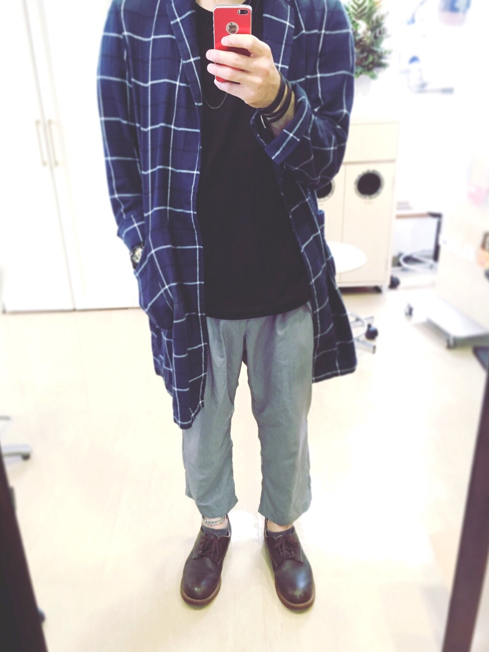 「秋コーデ、シンプル、キレイめコーデ、ガウンシャツ」｜「RED WING SHOESのRED WING【レッド ウィング】FOREMAN Service Shoe /Work Oxford 【8050】（ブーツ、その他）」を使った、mokaさん（メンズ・176cm）の秋コーディネートの1枚目の写真