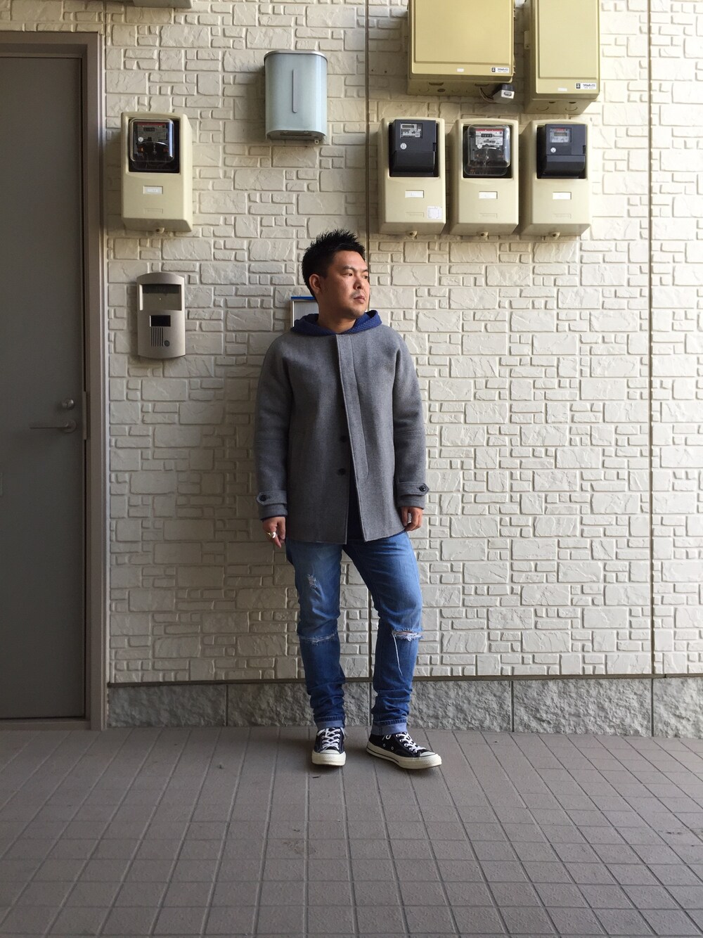 「秋冬コーデ、ダービーサーマル、ノーカラーコート、サーマル、クラッシュデニム、name.、phingerin、チームアラサー、WEAR群馬会」｜「Name.のアイテム（ノーカラージャケット、グレー系）」を使った、John Lemonさん（メンズ・165cm）の秋コーディネートの1枚目の写真