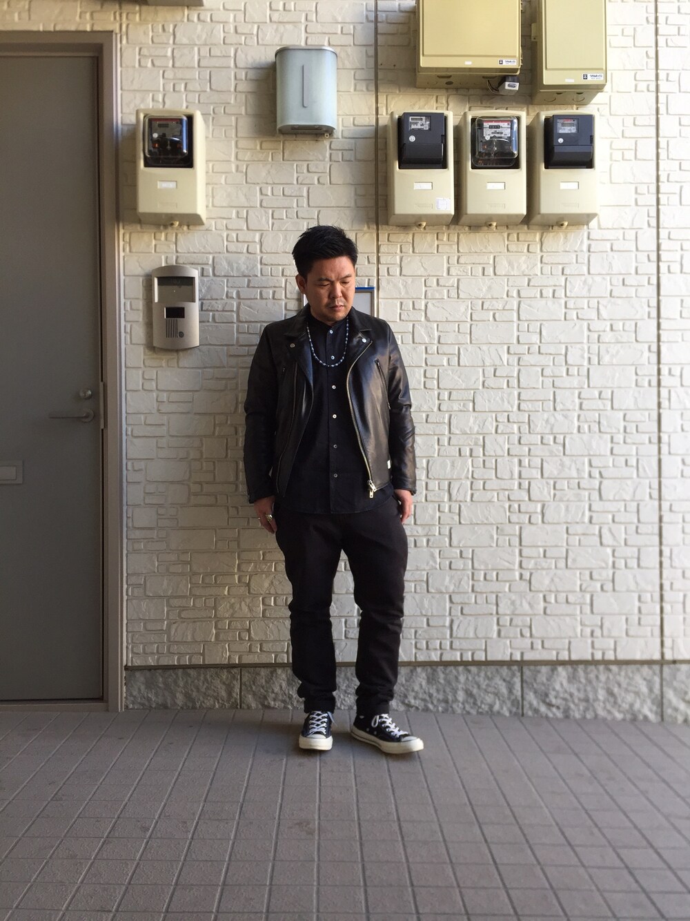 「クリスマスイブ、オールブラック、暗黒フェス2nd、暗黒同盟、ライダース、kiit、phingerin、punk rocker's rule、チームアラサー、WEAR群馬会」｜「Name.のWライダースジャケット（ライダースジャケット、ブラック系）」を使った、John Lemonさん（メンズ・165cm）の冬コーディネートの1枚目の写真