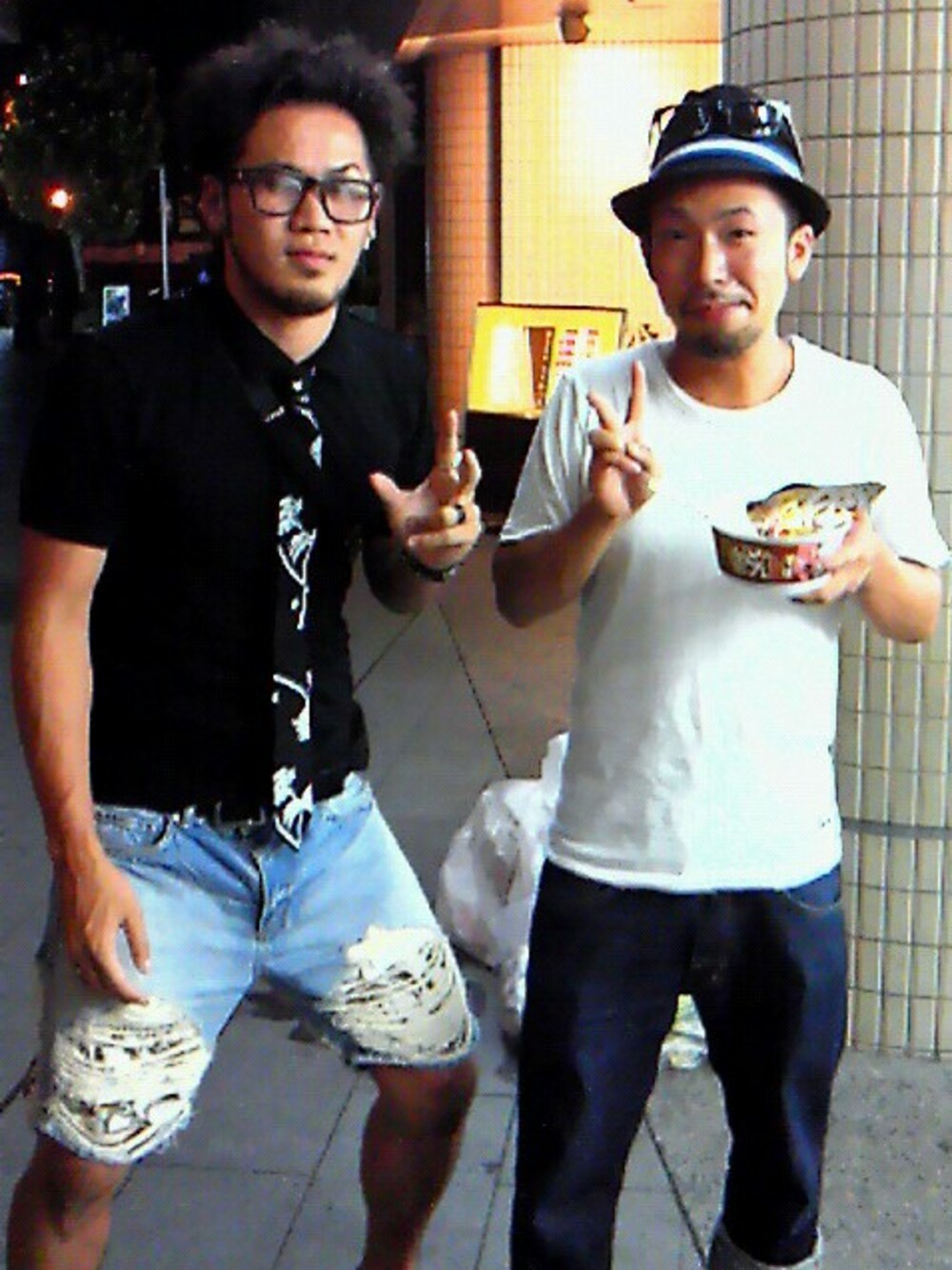 「PHENOMENON、uniform experiment、ネクタイ、Band of Outsiders、 青山」｜「uniform experimentのネクタイ（ネクタイ、ブラック系）」を使った、もんちゃんさん（メンズ・175cm）の夏コーディネートの1枚目の写真