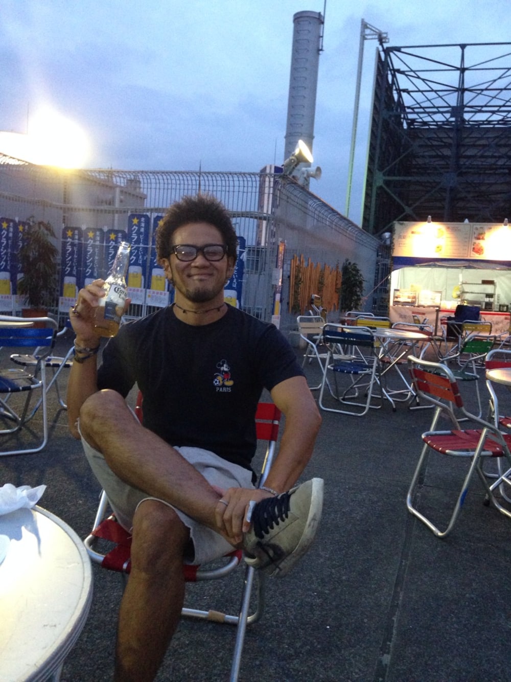 「SOPHNET.、uniform experiment、ビアガーデン」｜「SOPHNET.のTシャツ（Tシャツ/カットソー、ブルー系）」を使った、もんちゃんさん（メンズ・175cm）の夏コーディネートの1枚目の写真