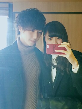 「カップル」｜「アイテム（チェスターコート）」を使った、ちゃんみさん（レディース・173cm）の冬コーディネート