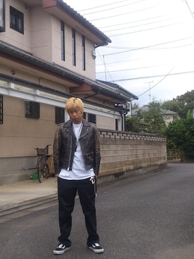 「アイテム（ライダースジャケット）」を使った、kazutakaさん（メンズ・173cm・20代）の秋コーディネート