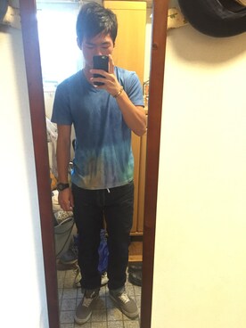 「Krt Krt.のアイテム（Tシャツ/カットソー、ブルー系）」を使った、Takato さん（メンズ）の秋コーディネート