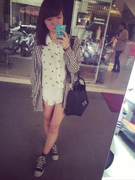 莊佳妮さんのコーディネート