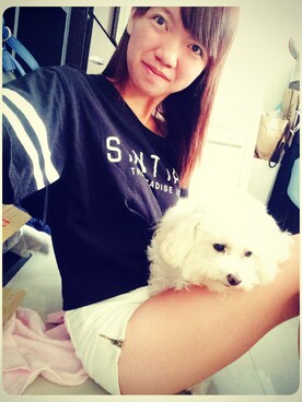 莊佳妮さんのコーディネート