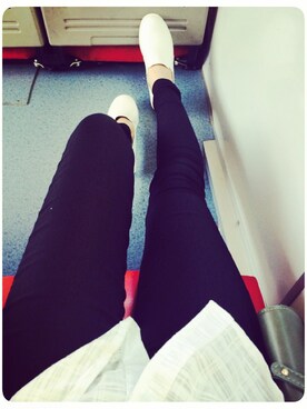 莊佳妮さんのコーディネート