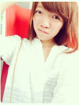 莊佳妮さんのコーディネート