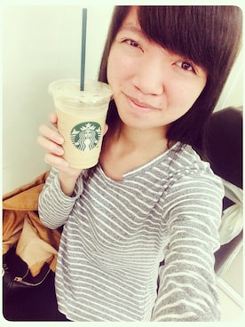 莊佳妮さんのコーディネート